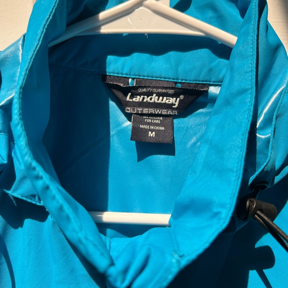 BarHarbor Maine Raincoat, this 1 of 2. Med. Waterproof. TP-60 Fearless. Aquavent - Picture 4 of 7